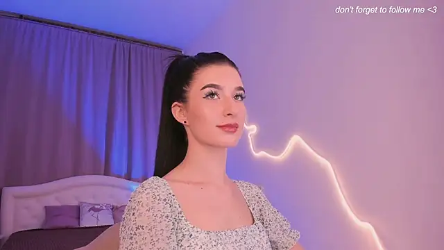 LauraCoy online show from June 2, 9:50 pm
