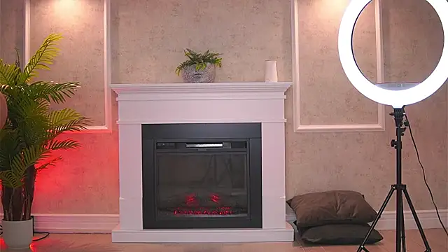 Abbela White online show from November 22, 6:12 am