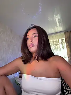 Snapshot of lily__foster chatting on May 18, 1:39 pm lily foster online show from May 18, 1:39 pm