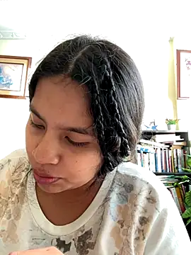 moncerrat luna online show from October 15, 10:10 pm