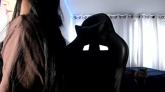 aliice walker  online show from October 20, 8:31 pm