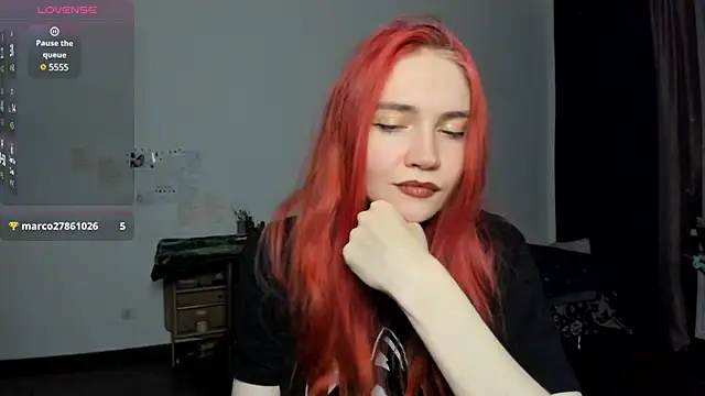 Snapshot of KitsuneRem chatting on January 18, 11:22 pm KitsuneRem online show from January 18, 11:22 pm