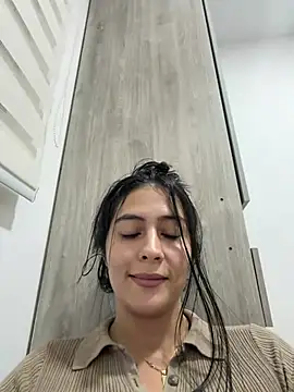 Sophie  Foxxx online show from July 5, 11:45 pm