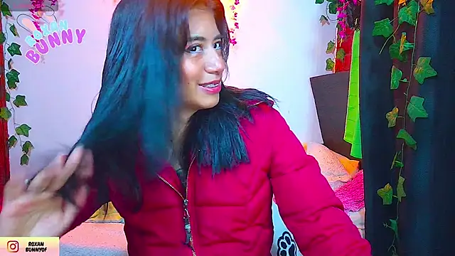 Roxanbunny1 online show from January 14, 5:35 am