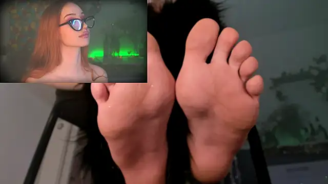 DorothyGilbert1 online show from December 15, 6:04 pm