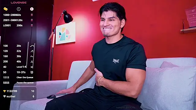 Snapshot of wild_col_ chatting on October 20, 11:16 pm wild col online show from October 20, 11:16 pm