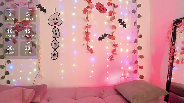 Snapshot of SamHill_1 chatting on October 27, 5:11 am SamHill 1 online show from October 27, 5:11 am