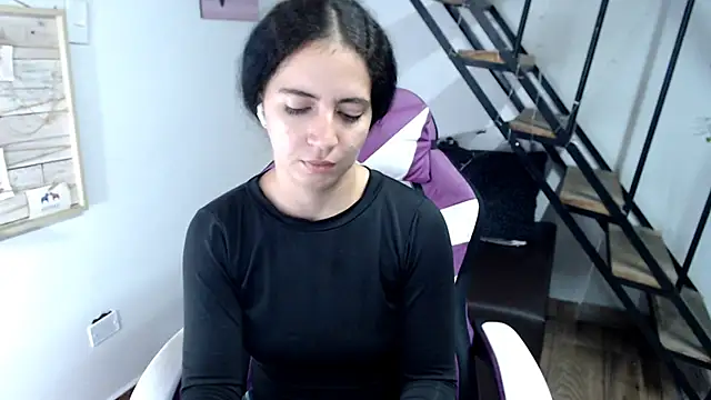 samantha baby  online show from November 5, 8:31 pm