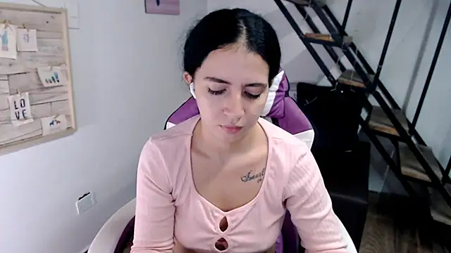 samantha baby  online show from January 6, 4:54 pm