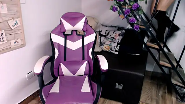 samantha baby  online show from February 7, 5:38 pm