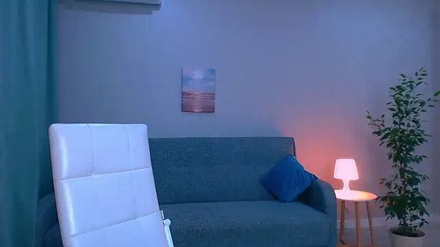 Snapshot of LesleySweet chatting on April 21, 6:44 pm LesleySweet online show from April 21, 6:44 pm