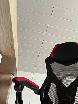 Snapshot of _Mustj chatting on February 10, 9:14 am  Mustj online show from February 10, 9:14 am