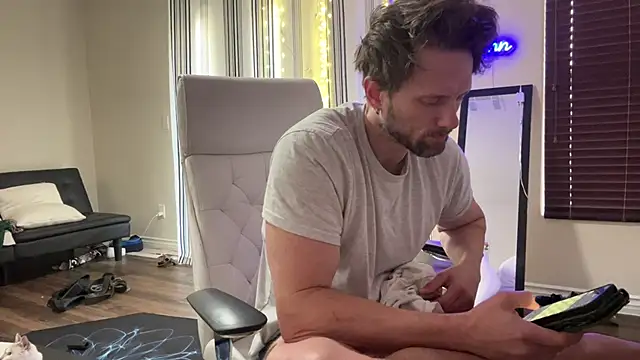 alexmannd online show from October 1, 4:02 pm