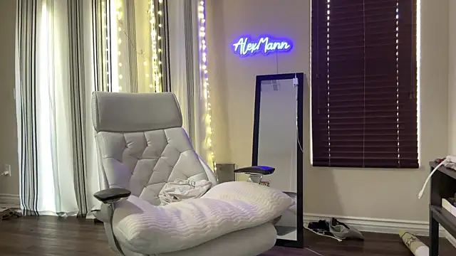 alexmannd online show from October 2, 4:14 pm