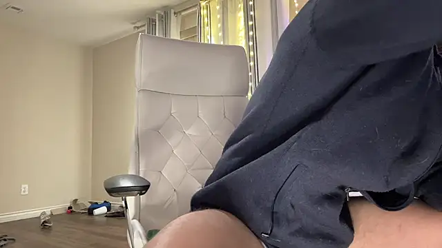 alexmannd online show from October 31, 4:52 pm