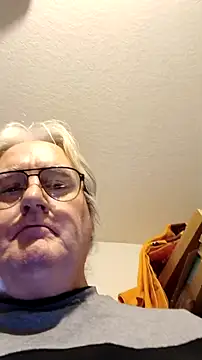 Snapshot of graham1980 chatting on January 3, 1:14 pm graham1980 online show from January 3, 1:14 pm