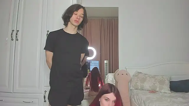 lil cassie online show from June 14, 8:00 pm