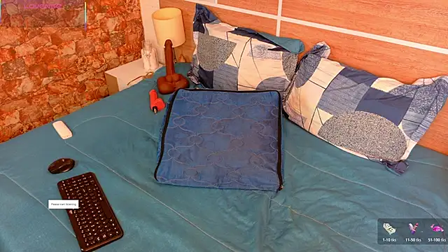 KAROL-SCOTT online show from April 17, 8:01 pm