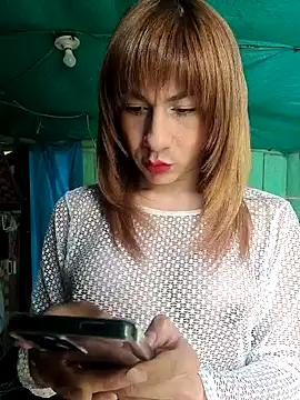 Snapshot of Evehampy chatting on December 8, 6:39 pm Evehampy online show from December 8, 6:39 pm