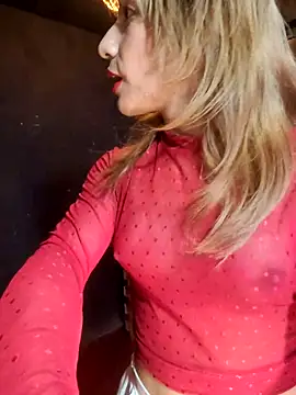 Snapshot of Evehampy chatting on September 10, 8:42 pm Evehampy online show from September 10, 8:42 pm