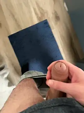 alieno27 online show from February 23, 10:49 am