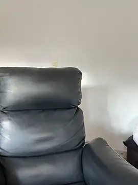 maryy campbell  online show from April 11, 10:14 pm