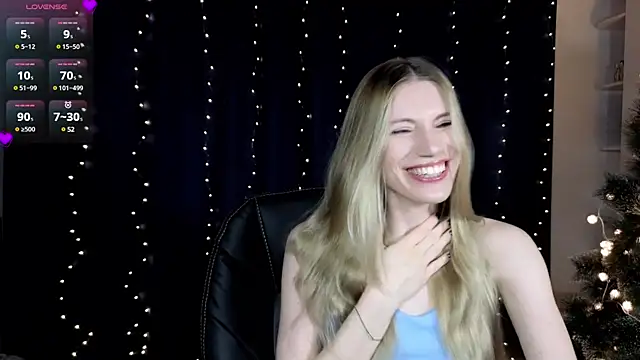 Snapshot of Lilianna_Just chatting on December 24, 3:26 pm Lilianna Just online show from December 24, 3:26 pm