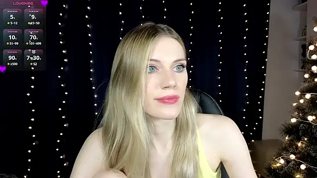 Snapshot of Lilianna_Just chatting on December 26, 3:10 pm Lilianna Just online show from December 26, 3:10 pm