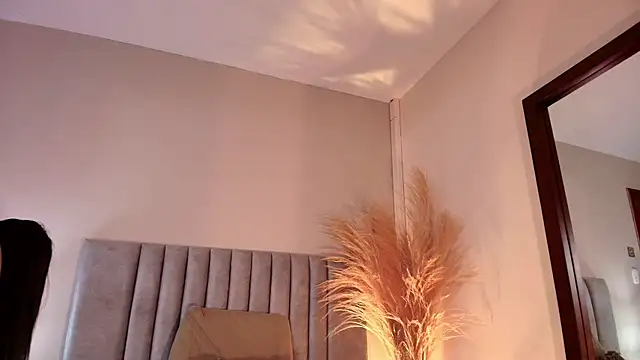 NoraDasilva online show from November 11, 11:16 pm