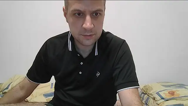 Snapshot of popperspair chatting on January 9, 3:31 am popperspair online show from January 9, 3:31 am