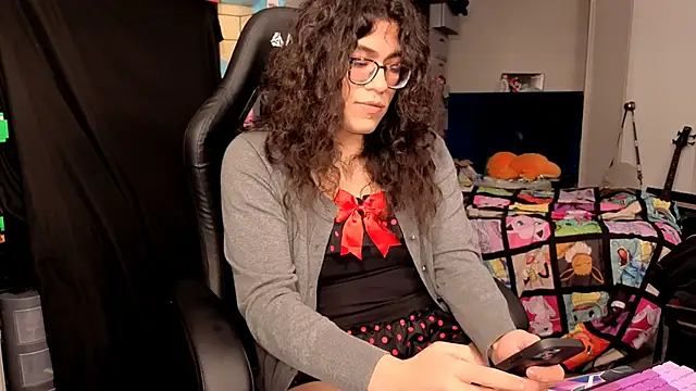 ShinyCherub online show from December 1, 10:26 pm