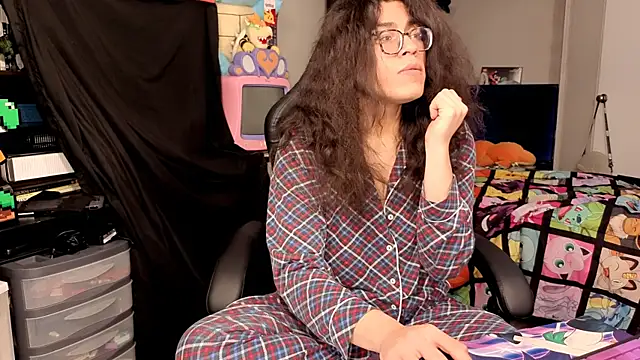 ShinyCherub online show from December 3, 2:52 am