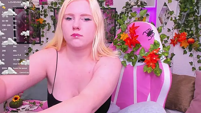 art lovee online show from October 18, 2:14 am