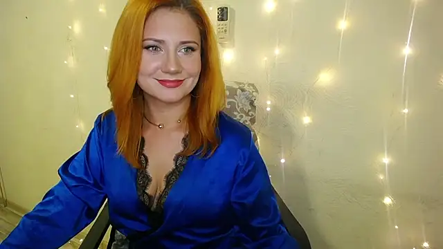 Snapshot of RedHeadSTARx chatting on November 11, 2:39 pm RedHeadSTARx online show from November 11, 2:39 pm
