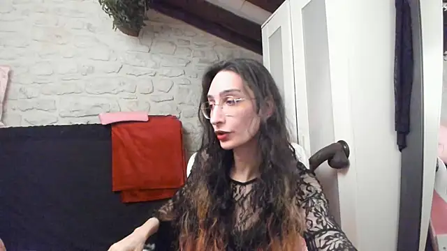 Snapshot of Mayala__ chatting on April 17, 7:28 pm Mayala online show from April 17, 7:28 pm