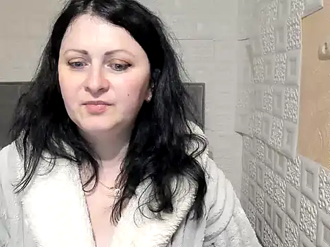 Lillian2 online show from March 2, 12:31 am