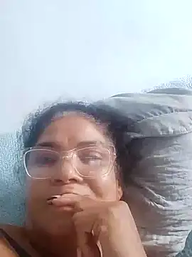 Snapshot of Delicy1 chatting on January 24, 8:11 pm Delicy1 online show from January 24, 8:11 pm