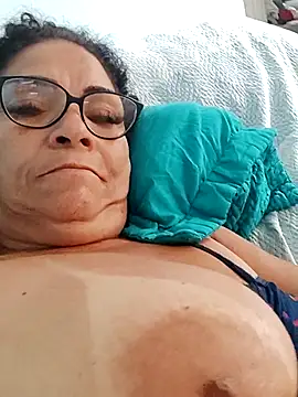 Snapshot of Delicy1 chatting on October 25, 7:30 pm Delicy1 online show from October 25, 7:30 pm