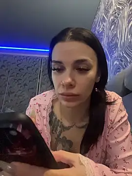 Queen of pain online show from January 9, 8:17 am