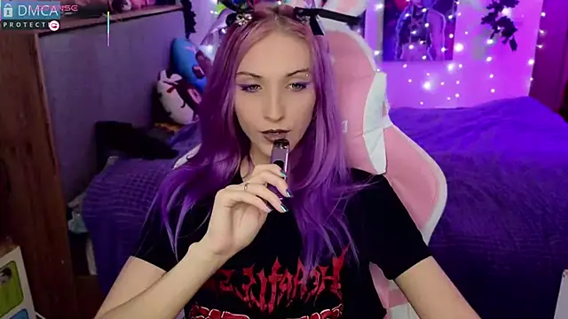 Violet Noir online show from January 22, 7:35 am