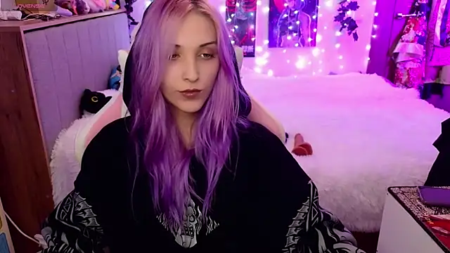 Violet Noir online show from January 31, 8:11 am