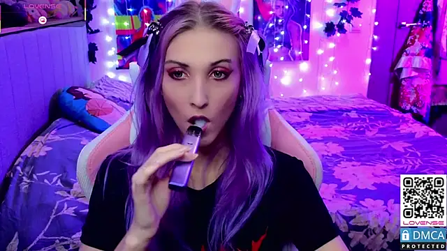 Violet Noir online show from March 7, 11:29 am