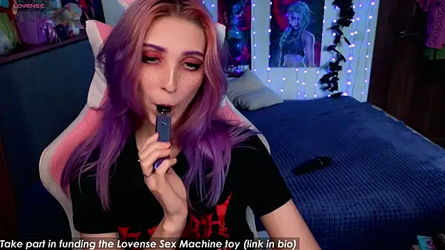 Violet Noir online show from September 11, 5:18 am