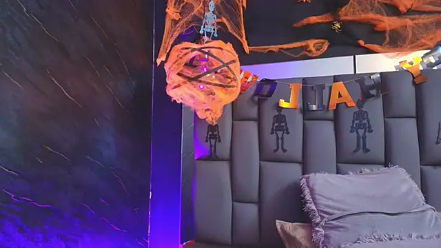  MiaBrown  online show from October 31, 12:06 pm