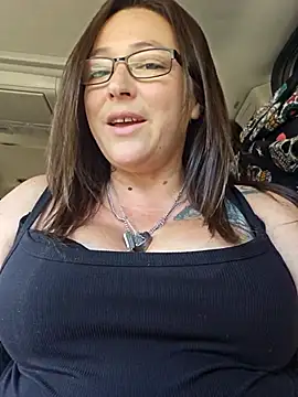 angelbaby1998 online show from October 18, 6:52 pm