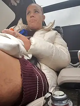 assonphatphat online show from November 20, 10:42 pm