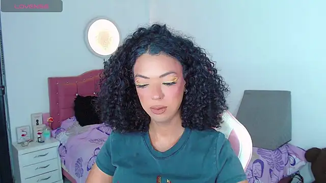 Tanedra collings online show from July 15, 1:22 am