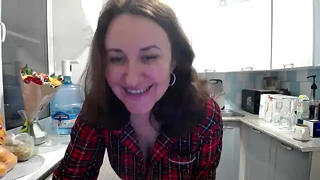 DonnaMagdalena online show from January 1, 4:07 pm