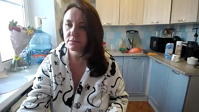 DonnaMagdalena online show from January 4, 9:21 am