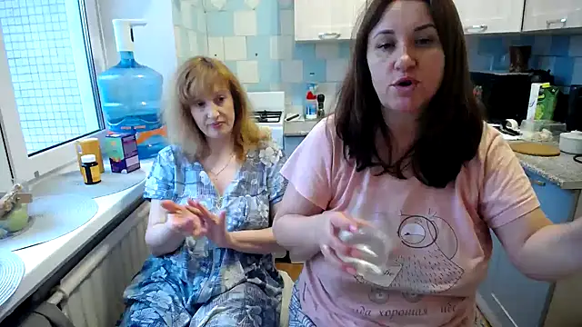 DonnaMagdalena online show from January 23, 7:54 am